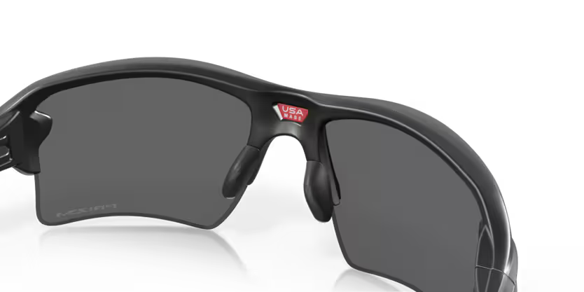 Right view of oakley flake #color_Matte Black/Prizm Black