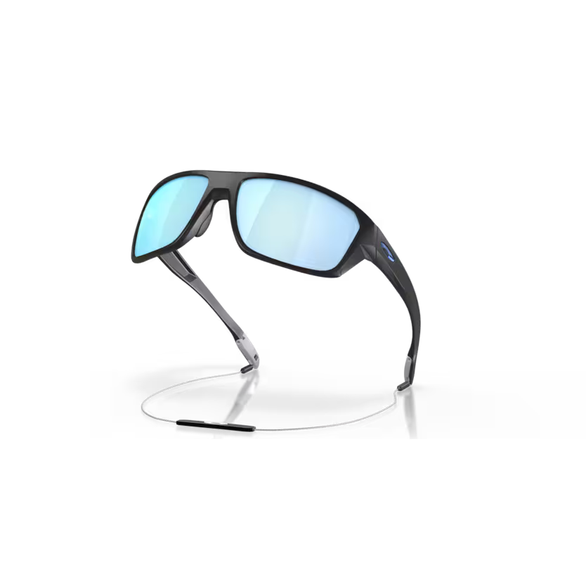 Top left view of oakley split shot #color_ matte black