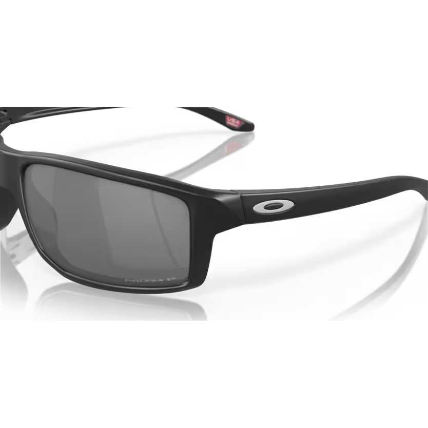 Top right view of oakley gibston #color_matte black/prizm black