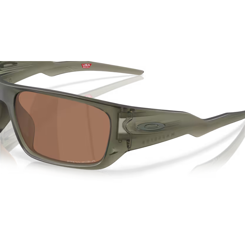 Right view of oakley masseter #color_matte olive ink