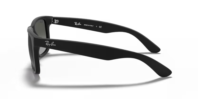 Side view of rayban justin #color_rubber black