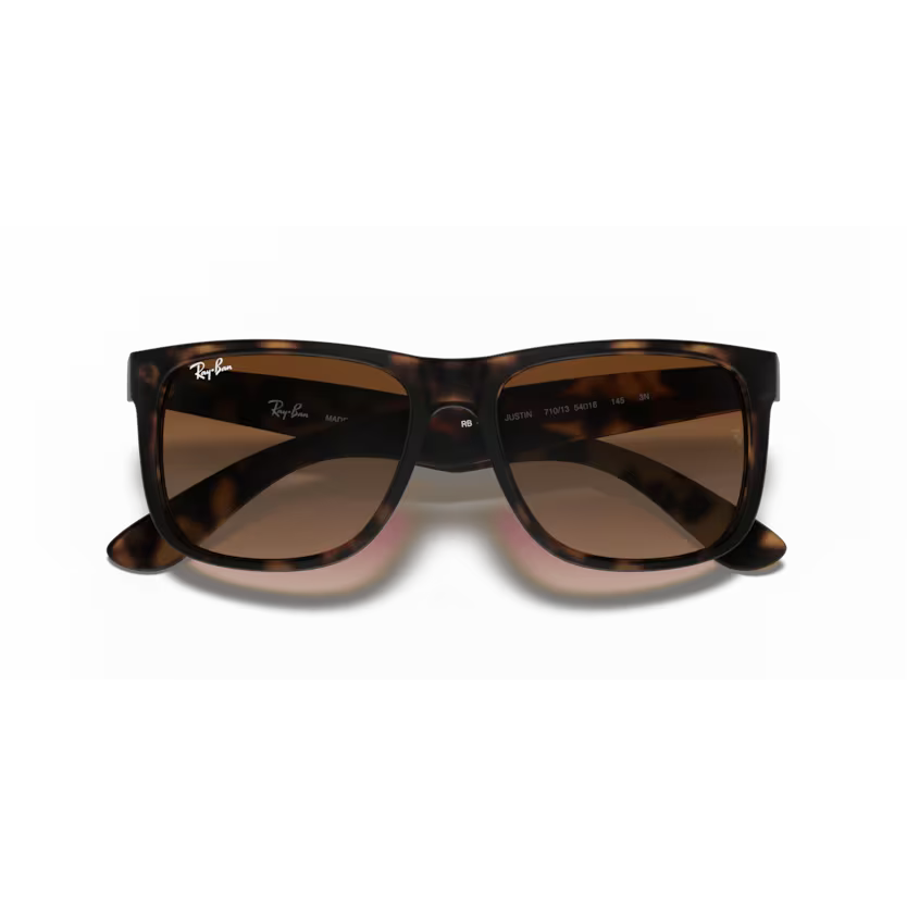Folded view of rayban justin #color_rubber light havana