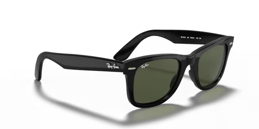 Right view of rayban wayfarer #color_black