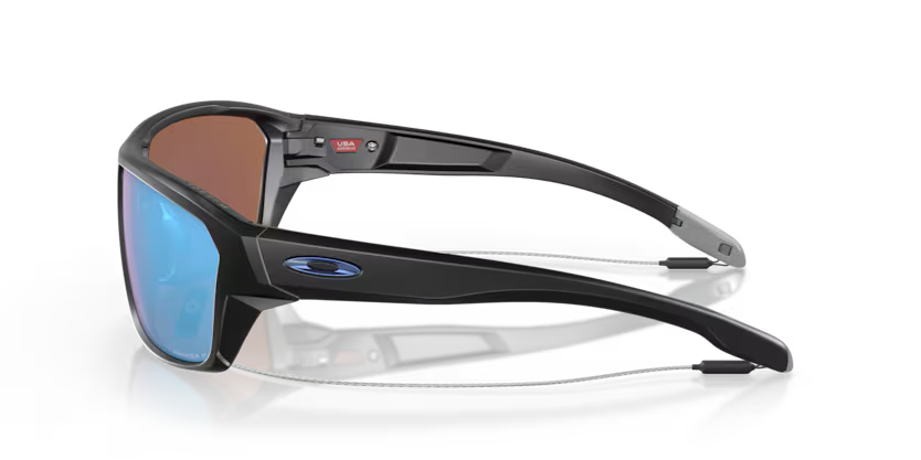 Left view of oakley split shot #color_ matte black