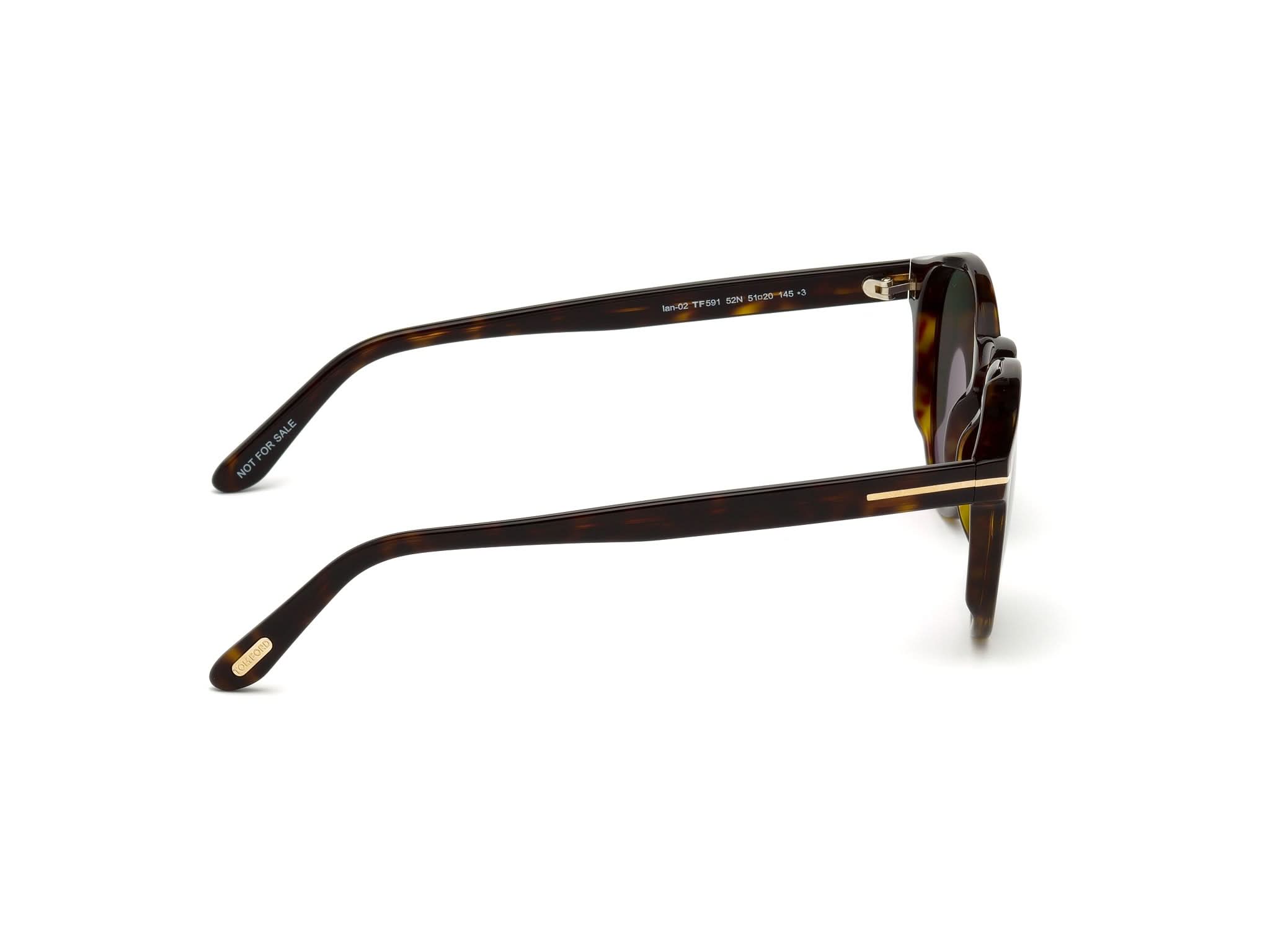 Sunglasses with tortoiseshell frame and gold accents on a white background#color_dunkel Havana