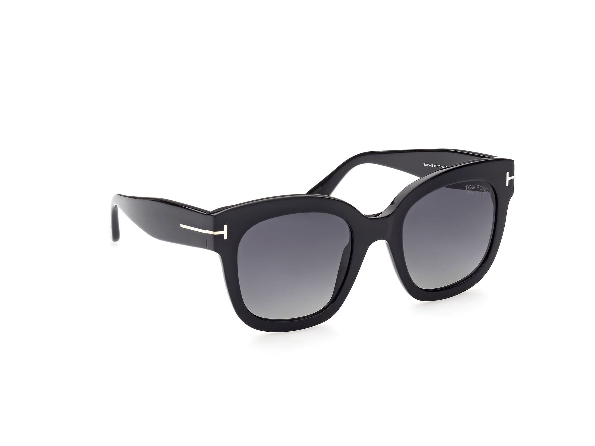 Right side view of Tom Ford Beatrix 1#color_Shiny Back